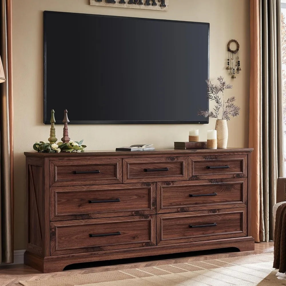 Chest of Drawers in the Bed Room Furniture